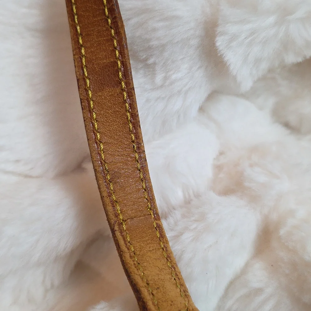 Authentic LOUIS VUITTON Chantilly MM Crossbody